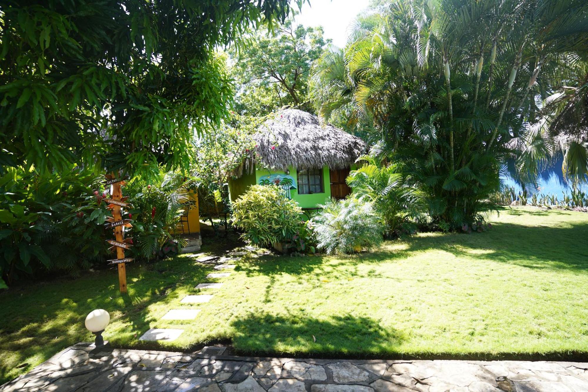 Hotel Mariposa León المظهر الخارجي الصورة