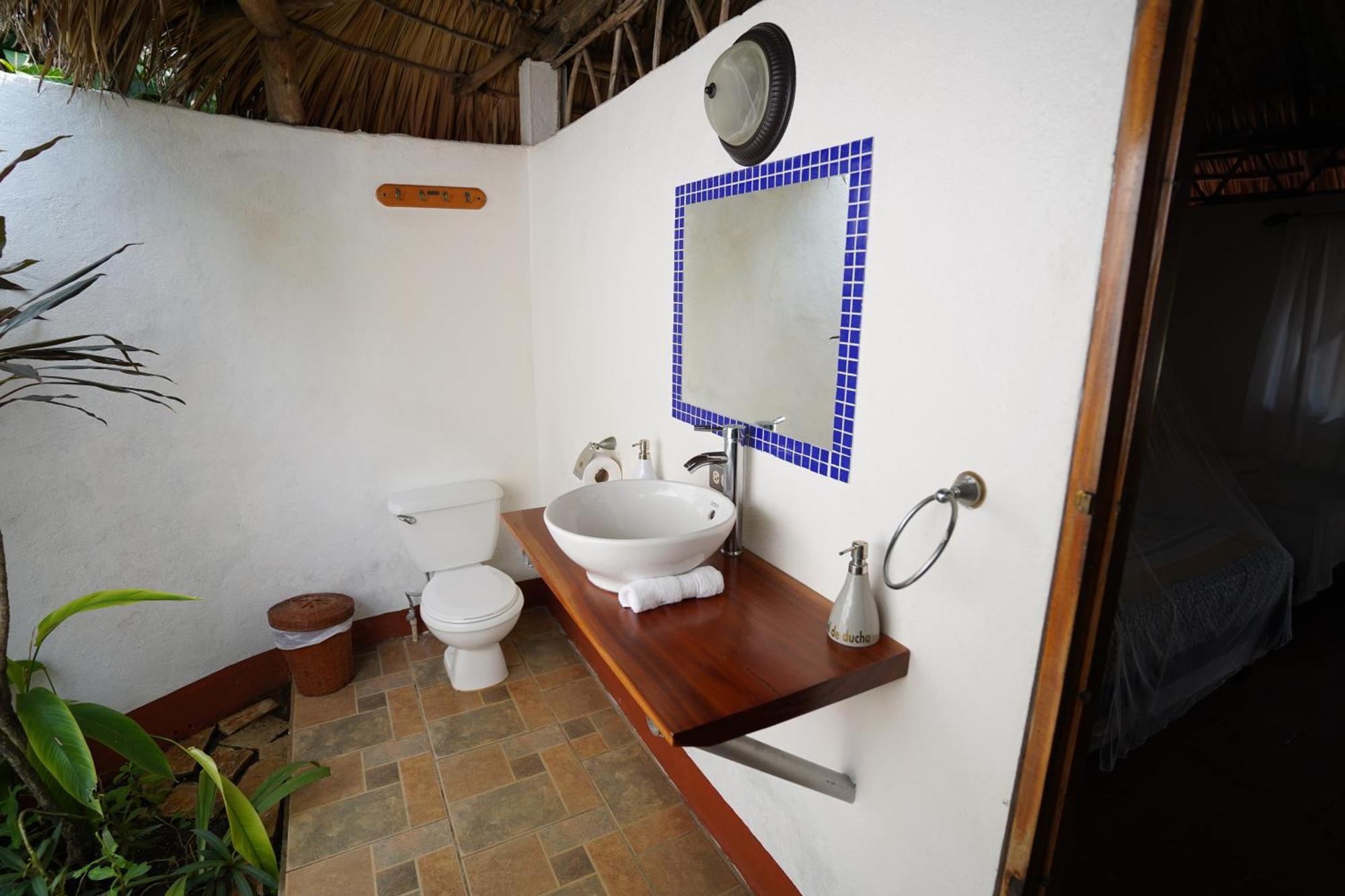 Hotel Mariposa León المظهر الخارجي الصورة