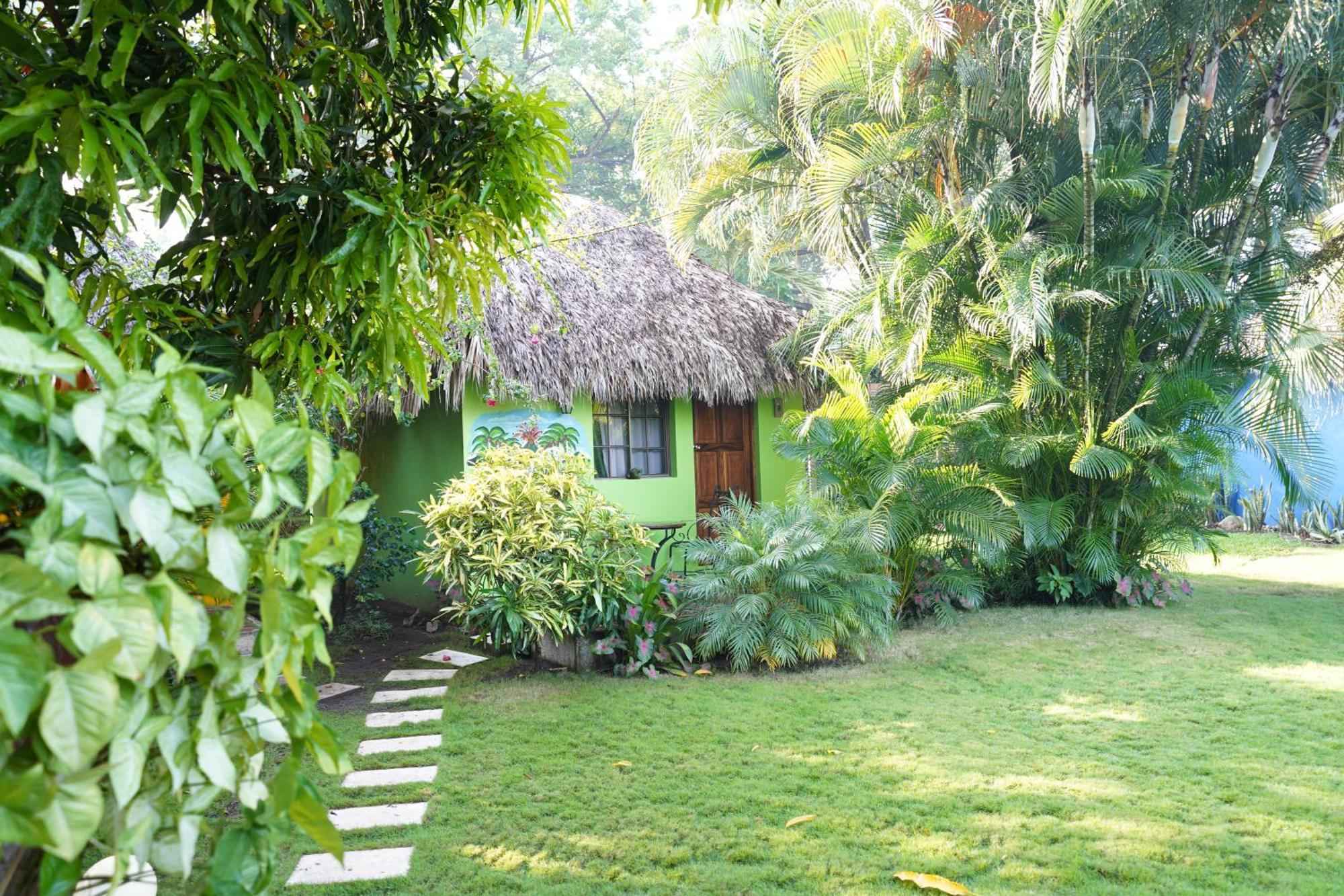 Hotel Mariposa León المظهر الخارجي الصورة
