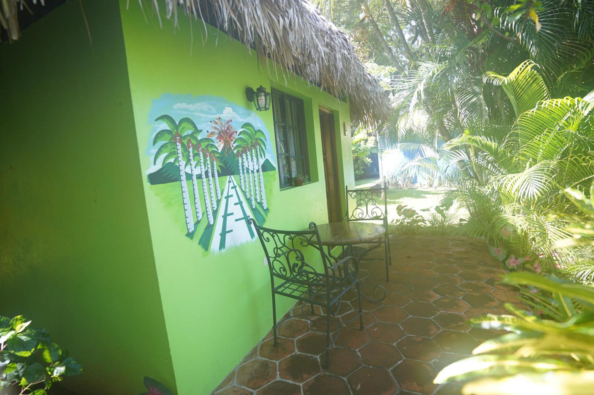 Hotel Mariposa León المظهر الخارجي الصورة