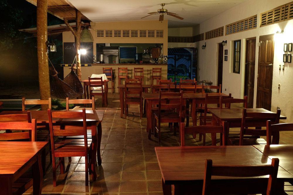 Hotel Mariposa León المظهر الخارجي الصورة