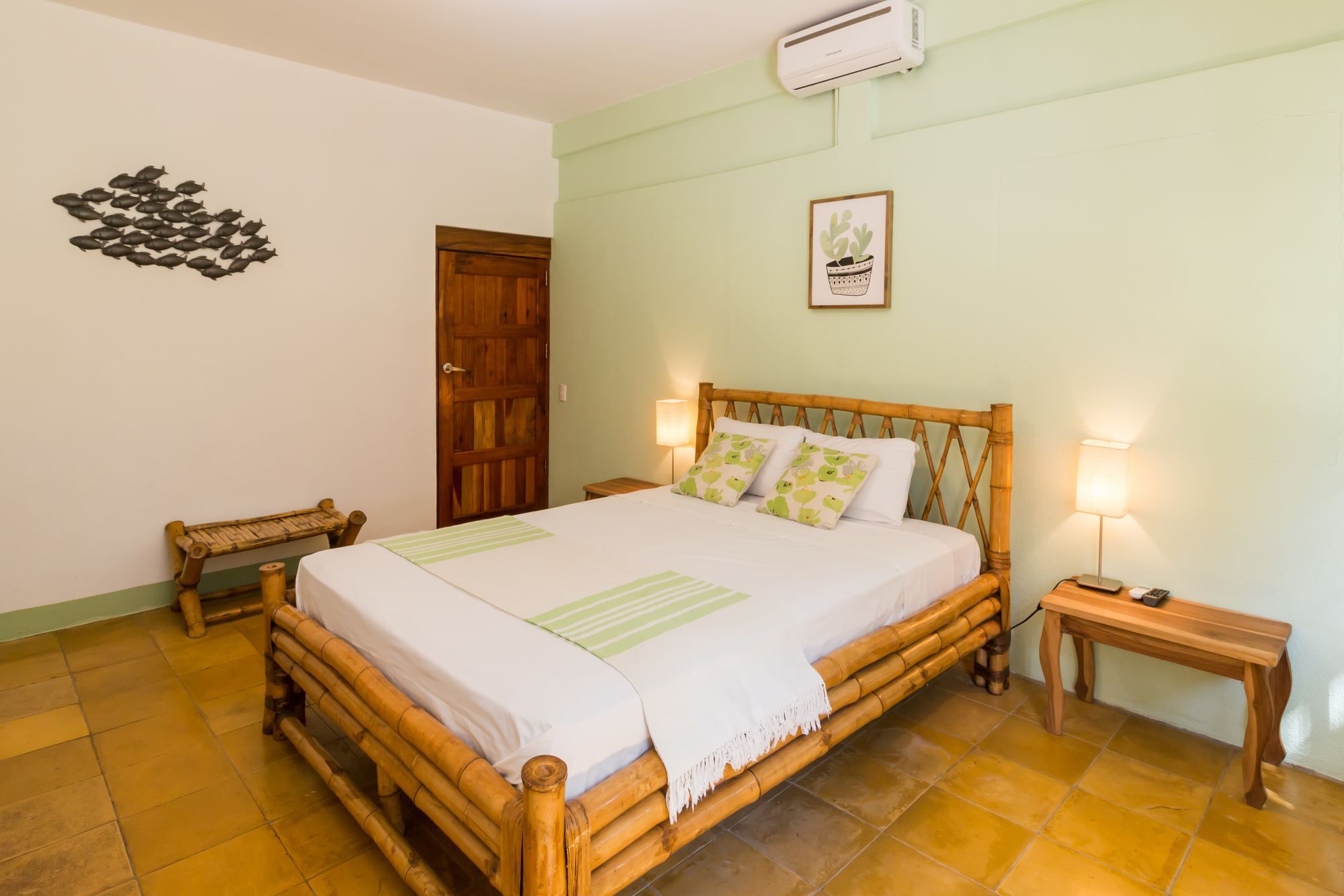 Hotel Mariposa León المظهر الخارجي الصورة