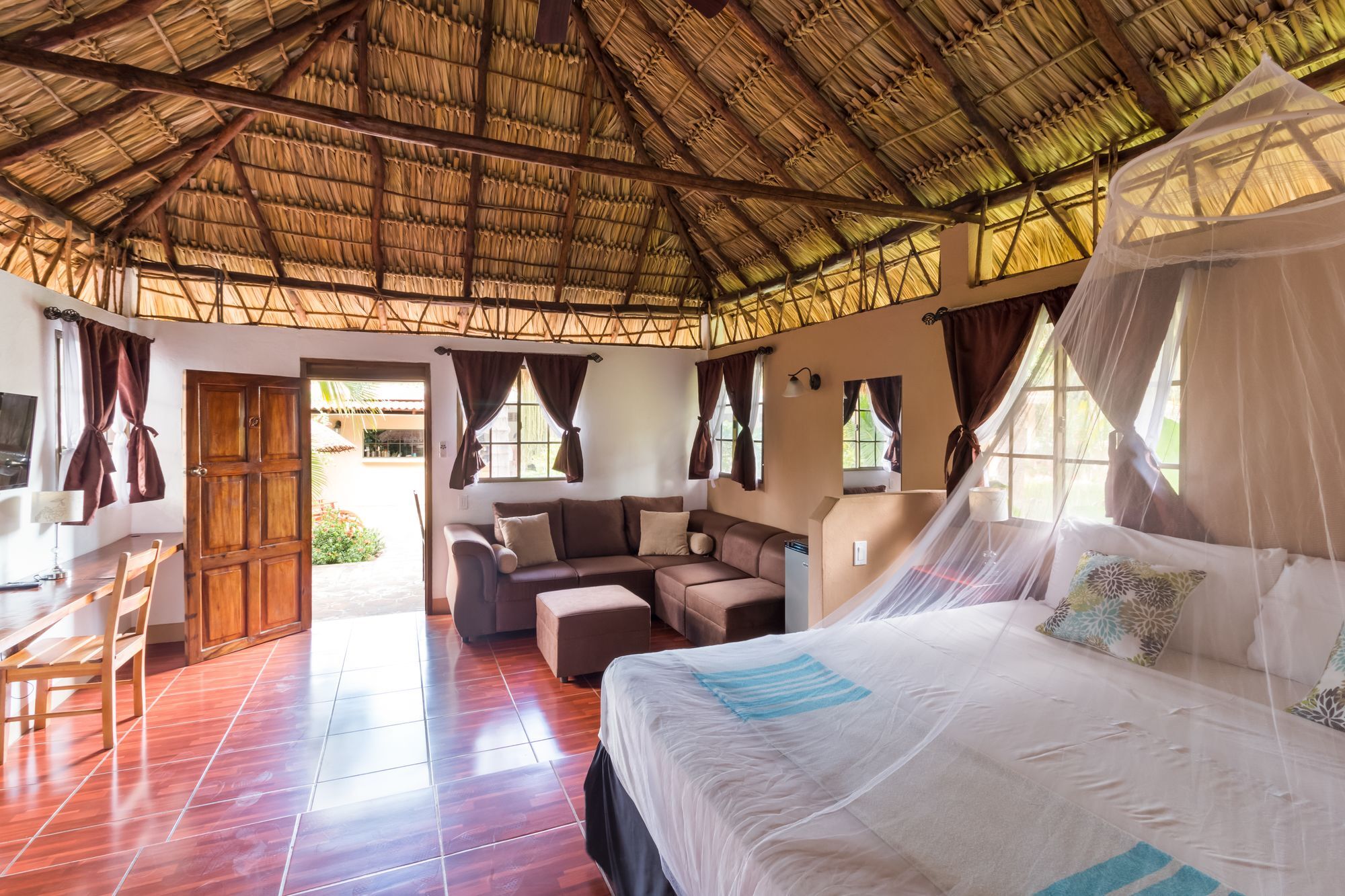 Hotel Mariposa León المظهر الخارجي الصورة