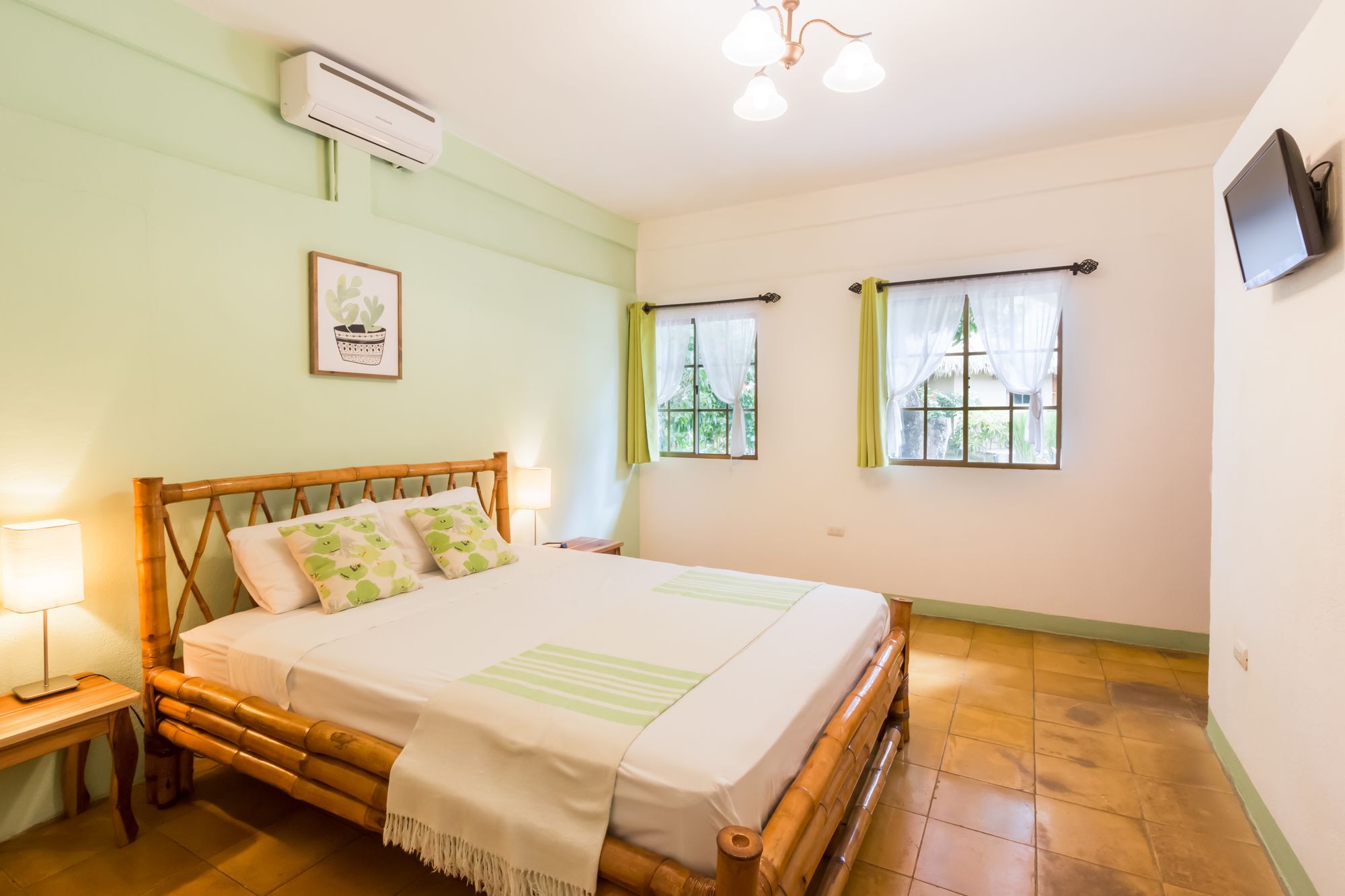 Hotel Mariposa León المظهر الخارجي الصورة